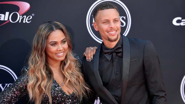 Image for article titled Ayesha Curry's Got Eggplant Jokes After Steph Curry's Alleged Nudes Leak