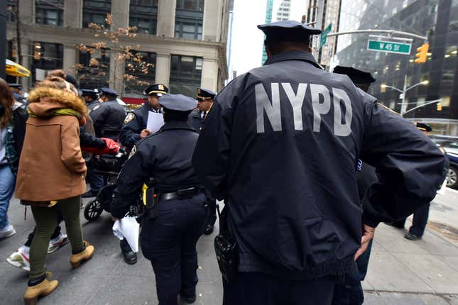 Image for article titled NYPD Doesn&#39;t Punish People for Jaywalking—Unless You Live in the Blackest Borough in New York