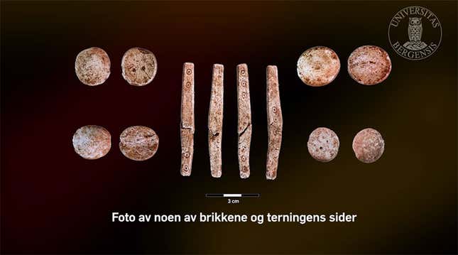 Image for article titled Archaeologists Uncover 1700-Year-Old Board Game