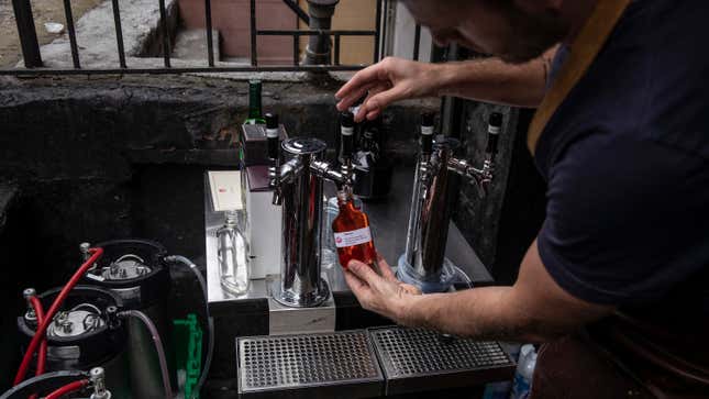 Image for article titled Millennials Killed Alcohol But the Pandemic Brought It Back