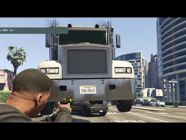 <i>GTA V</i> + Gravity Gun = Tomfoolery