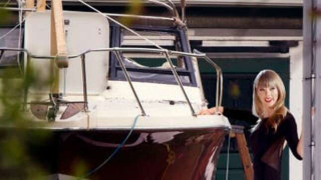 Image for article titled Taylor Swift Now Dating Watertown Boat