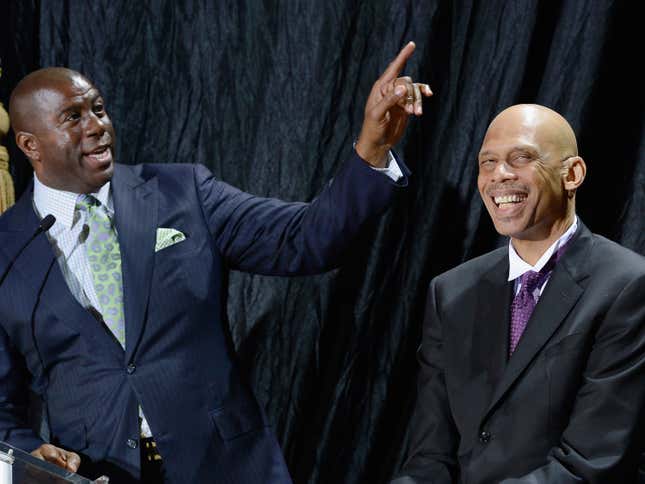 Magic Johnson (l.) has a valid complaint about where Kareem Abdul-Jabbar landed on ESPN’s voting of greatest college hoop players.