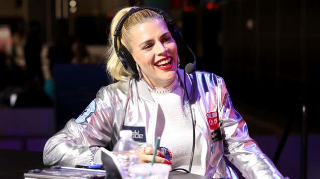 Image for article titled Busy Philipps Wants Her Gay Kid to Live Their Life 'However the Fuck You Want'