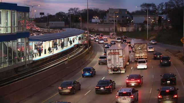 Image for article titled The COVID-19 Pandemic Is Probably Going To Permanently Change The Way We Relate To Cars