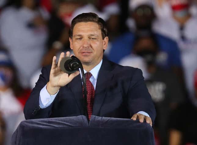 Image for article titled Florida Gov. Ron DeSantis Proposes &#39;Anti-Mob&#39; Legislation Allowing Citizens to Shoot Looters and Rioters