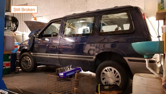 Image for article titled Here&#39;s Everything I Still Have To Fix On My $600 Diesel Chrysler Minivan Before Attempting Germany&#39;s Absurdly Strict Inspection