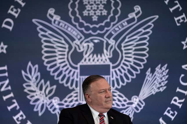 Image for article titled Mike Pompeo Bashes the New York Times’ 1619 Project During Racist Dog Whistle Concert