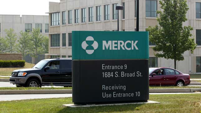 Image for article titled Merck Will Help Johnson &amp; Johnson Make Its New Covid-19 Vaccine With Biden Push