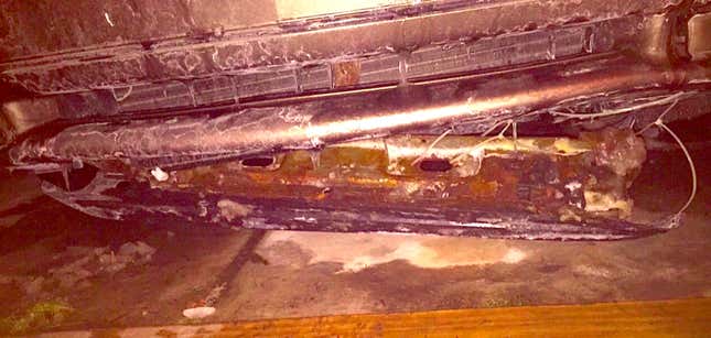 Image for article titled This Seemingly Beautiful Jeep Cherokee Is A Nightmare Example Of Why Mandatory Safety Inspections Make Sense