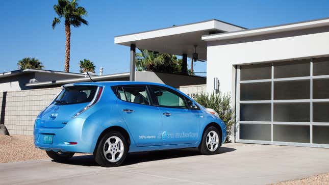 Image for article titled Nissan Delivered The First Leaf To The U.S. A Decade Ago