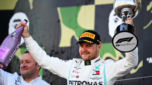 Image for article titled Mercedes Takes Its Sixth Constructors&#39; Championship In A Row At Suzuka