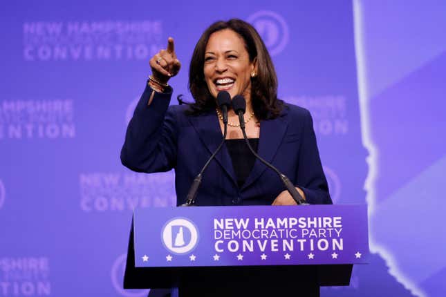 Image for article titled Kamala Harris Apologizes for Laughing at ‘Mentally Retarded’ Remark About Trump