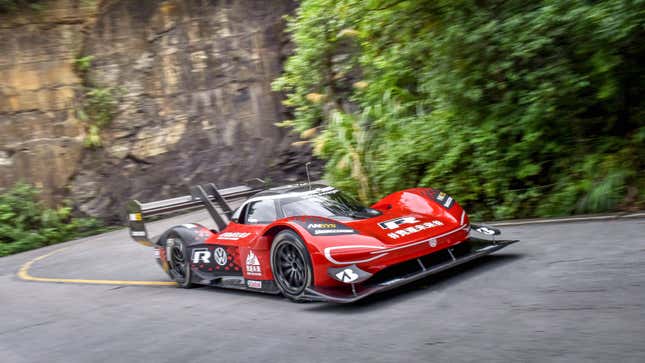 Image for article titled Volkswagen Shipped Its ID.R Electric Race Car To A Chinese Mountain By Train And Climbed It As Fast As It Could