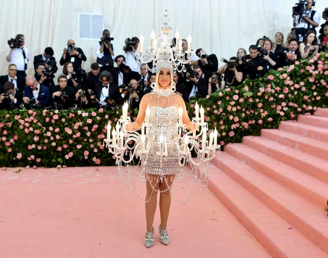 Image for article titled Elites Go Camping: Every Look from the 2019 Met Gala Red Carpet