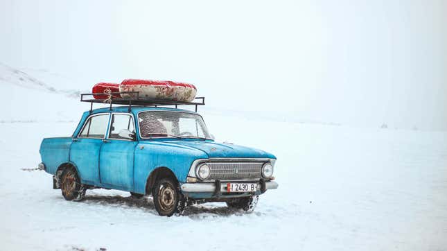 Image for article titled Ask Mechanic Shop Femme: What Jumper Cables Should I Buy?