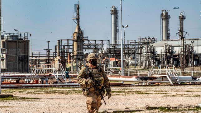 A U.S. infantryman stationed near the Suwaydiyah oil fields in Syria in February 2021.