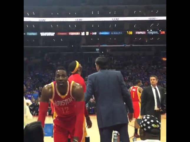 Dwight Howard Invites Heckler Onto The Court