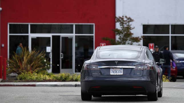 Image for article titled Tesla Pays Buyer Of Used Model S $175,000 For Hidden Structural Damage