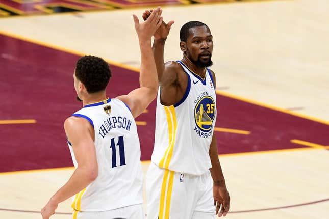 Klay Thompson Back; Kevin Durant Still Crab Meat