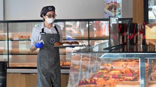 Image for article titled 6 predictions for how restaurants change post-pandemic