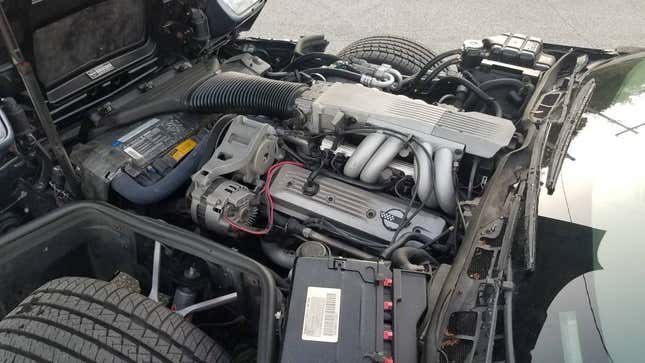 Image for article titled At $9,500, Could This Azure 1991 Chevy Corvette Beat The Blues?