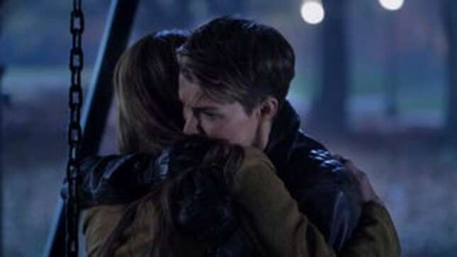 An emotional <i>Batwoman </i>drives the wedge deeper between sisters