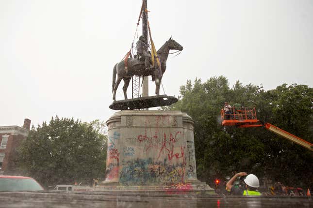 The Stonewall Jackson statue is removed from Monument Avenue in Richmond, Virginia on July 1, 2020.