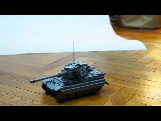 Motorized LEGO Tank Cries For A Diorama Built Around It