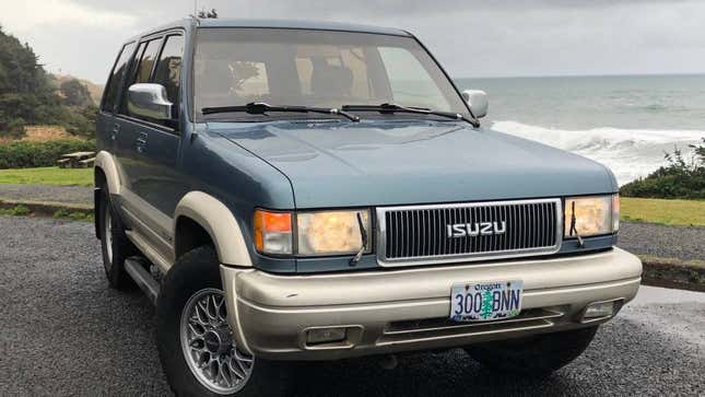 Image for article titled At $2,400, Is This 1996 Isuzu SUV A Real Super Trooper?