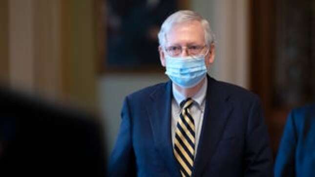 Man With Power to Realize $2,000 Checks Says Passing $2,000 Checks Is Not 'Realistic'