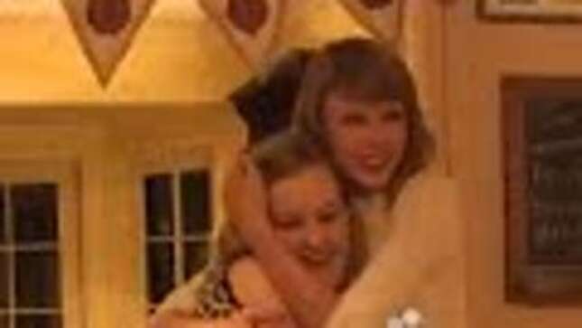 Taylor Swift Whisks Her Fans Away to Her Living Room, Cuddles Them