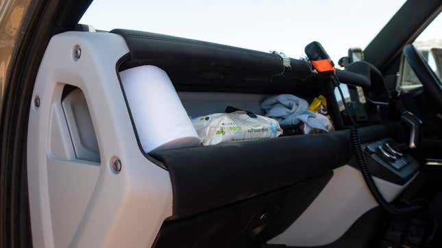 Image for article titled Here Are My Favorite 2020 Land Rover Defender Features After Field Testing In Africa