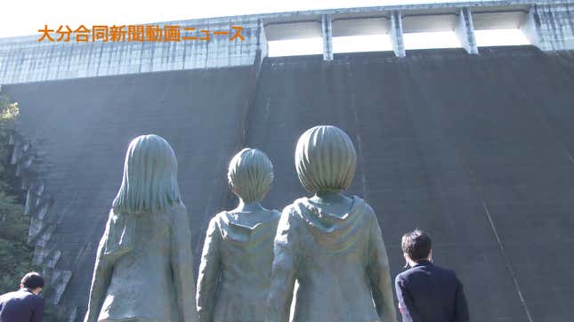 Image for article titled New Attack On Titan Statues Erected In An Excellent Location