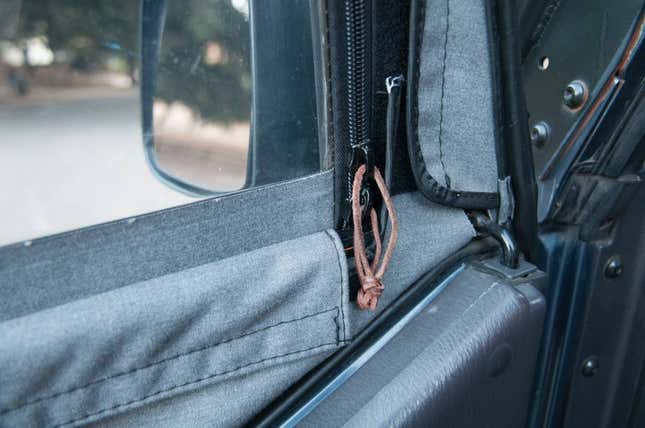 Image for article titled At $8,000, Could This 2001 Jeep Wrangler TJ Wrangle Up A Buyer?