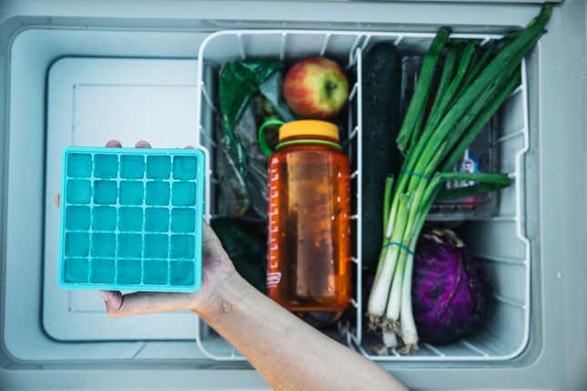 Image for article titled This Off-Road Fridge And Battery Make Your SUV A Home