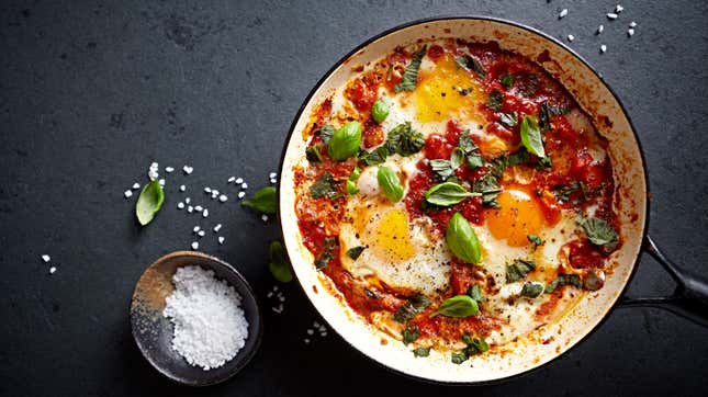 Image for article titled How to make shakshuka, the Moroccan stew that says “put an egg on it!”