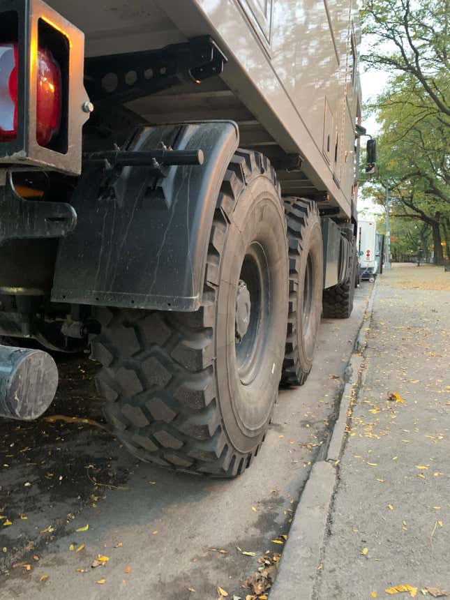 Image for article titled This Go-Anywhere Machine Is The Big MAN On Campus In Morningside Heights