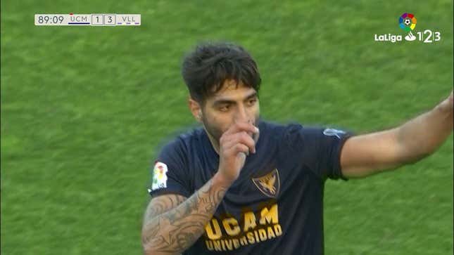Good Soccer Man Embarrasses A Quartet Of Defenders