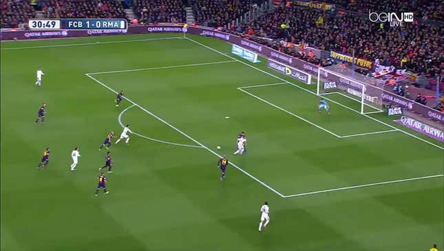 Karim Benzema's Gorgeous Pass To Ronaldo Helps Tie Up El Clasico 1-1