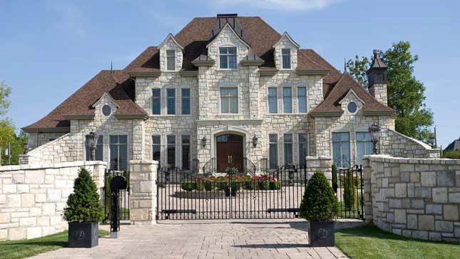 Image for article titled Study Finds 90% Of Adopted Children’s Biological Parents Own Mansions
