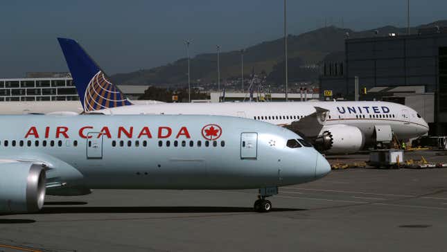 Image for article titled Woman Wakes Up Totally Alone on Empty, Parked Air Canada Plane