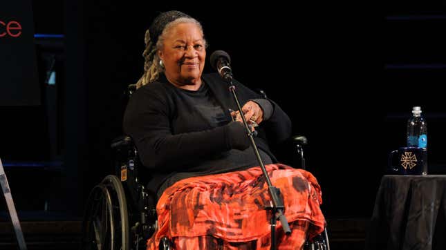 Image for article titled Author Toni Morrison, a Supreme Voice, Has Died at 88