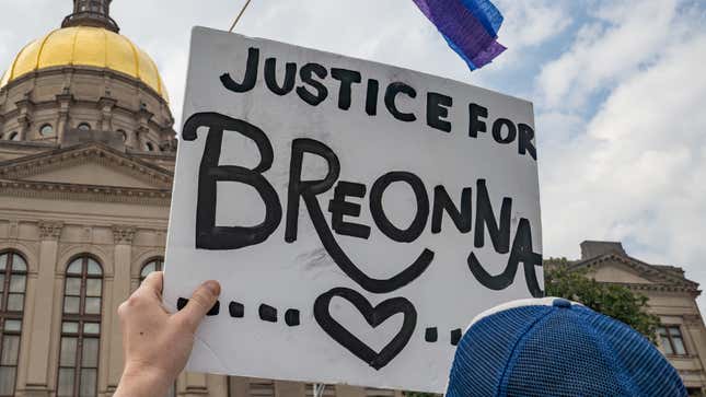 Image for article titled Simon &amp; Schuster Has Decided to Drop the Book by One of the Cops Who Shot Breonna Taylor