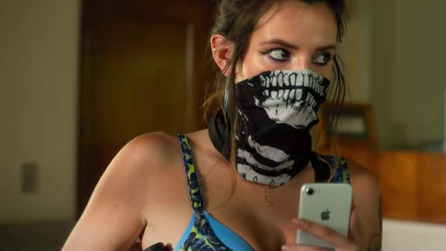 Bella Thorne Plays a Bank-Robber Influencer in <i>Infamous</i> Trailer