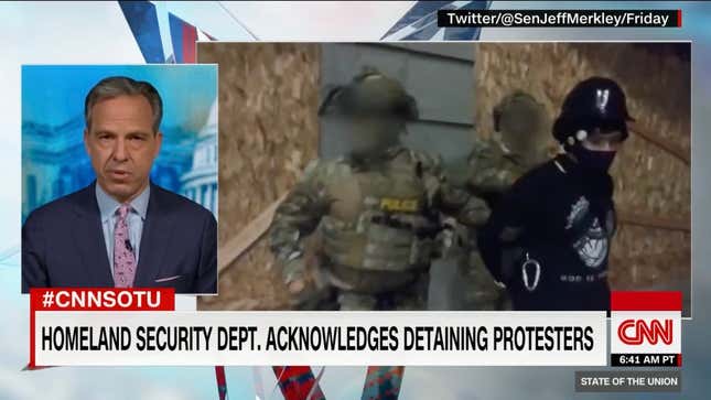 Image for article titled CNN Blurs Faces of U.S. Secret Police in Viral Video