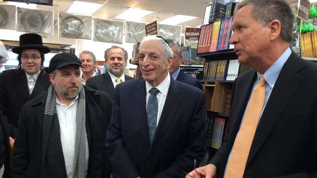 John Kasich Explaining a Story From the Torah to Yeshiva Students Is Peak John Kasich