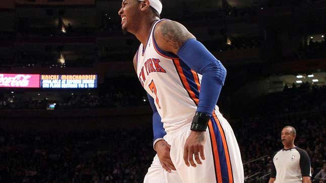 Image for article titled Knicks Doctors Continue Carefully Reinjuring Carmelo Anthony&#39;s Groin