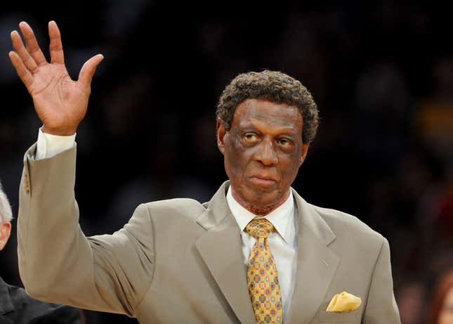 Image for article titled NBA Great Elgin Baylor Dead at 86