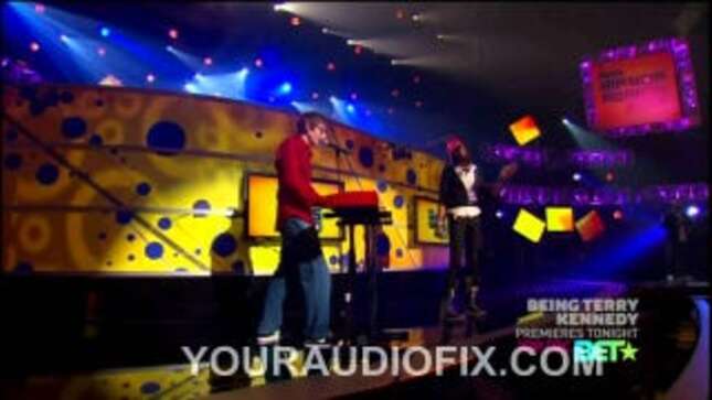 Antoine Dodson Performs "Bed Intruder" At BET Hip-Hop Awards